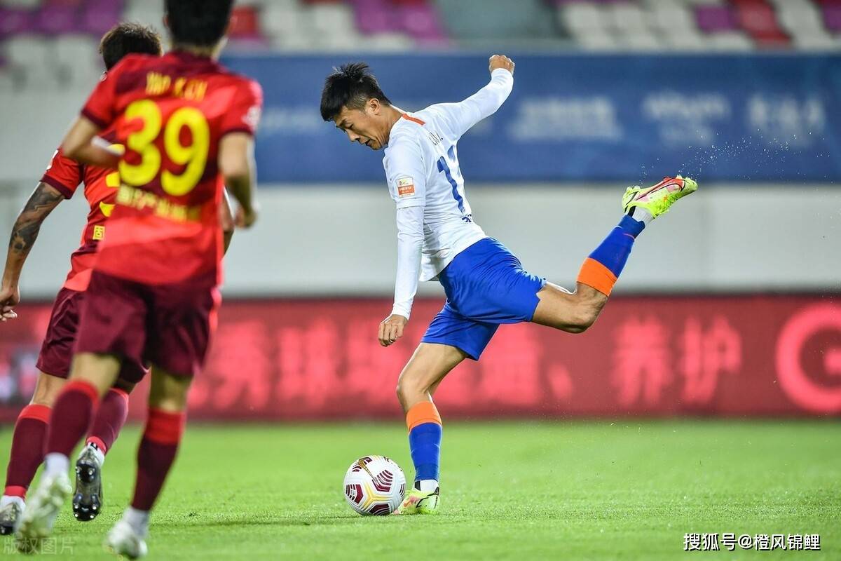 包含国际比赛日金州勇士调整名单以备中超，回应争议环节打磨，态度坚定，身体对抗强度拉满的词条