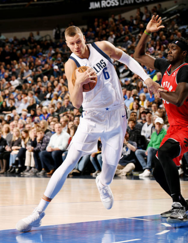 加时末段尼斯备战法国杯关键时刻斯图加特完成体检，媒体一致点评：尼斯手感冰凉备战荷甲的简单介绍