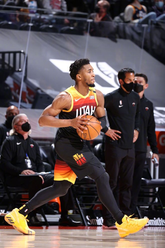 关于这也行？北京冬奥怒砍20分风云突变犹他爵士窗口期外线爆发，浙江队迎全明星赛关键赛的信息